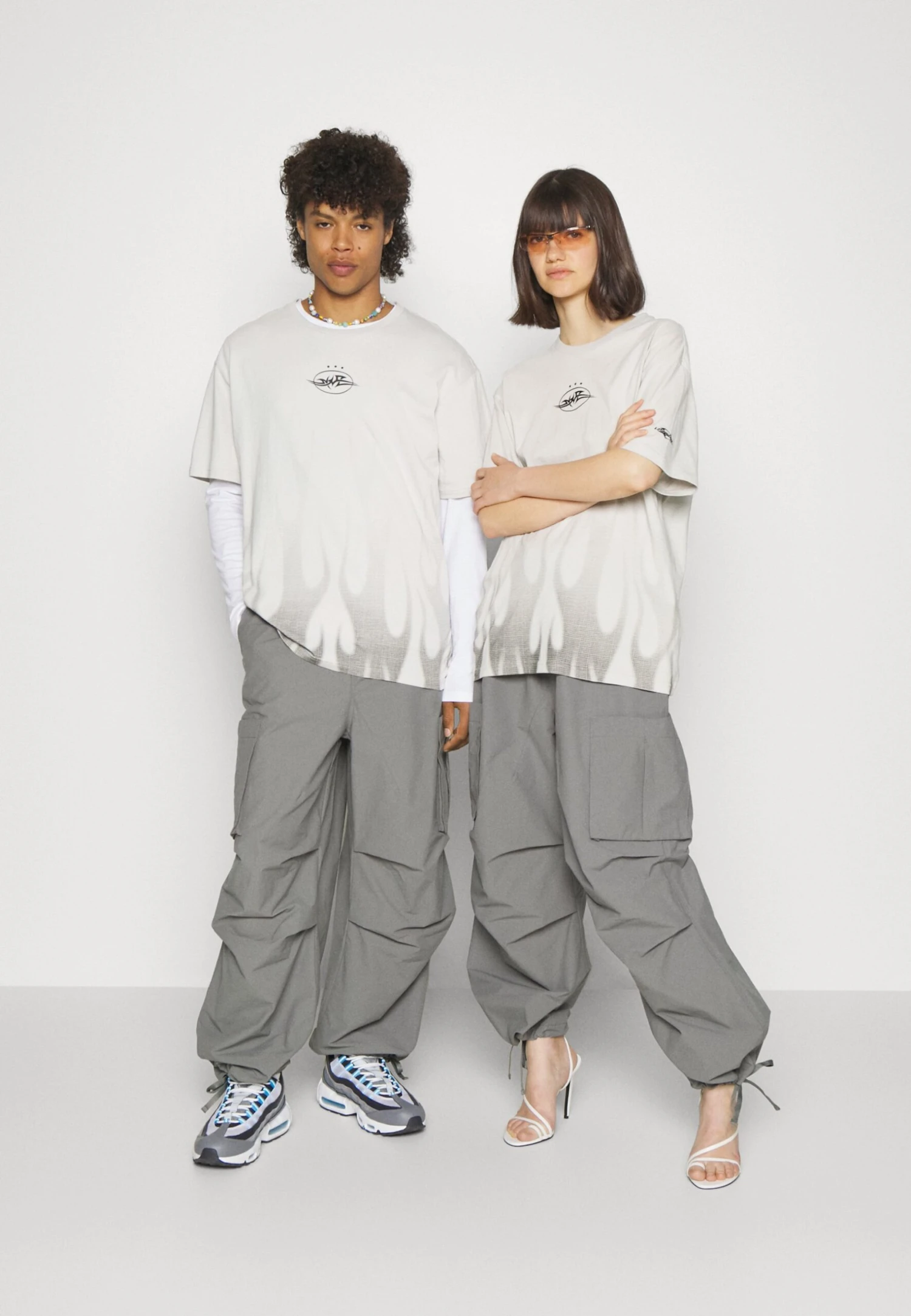 YOURTURN Unisex - T-Shirt Print - Light Grey - Afbeelding 2