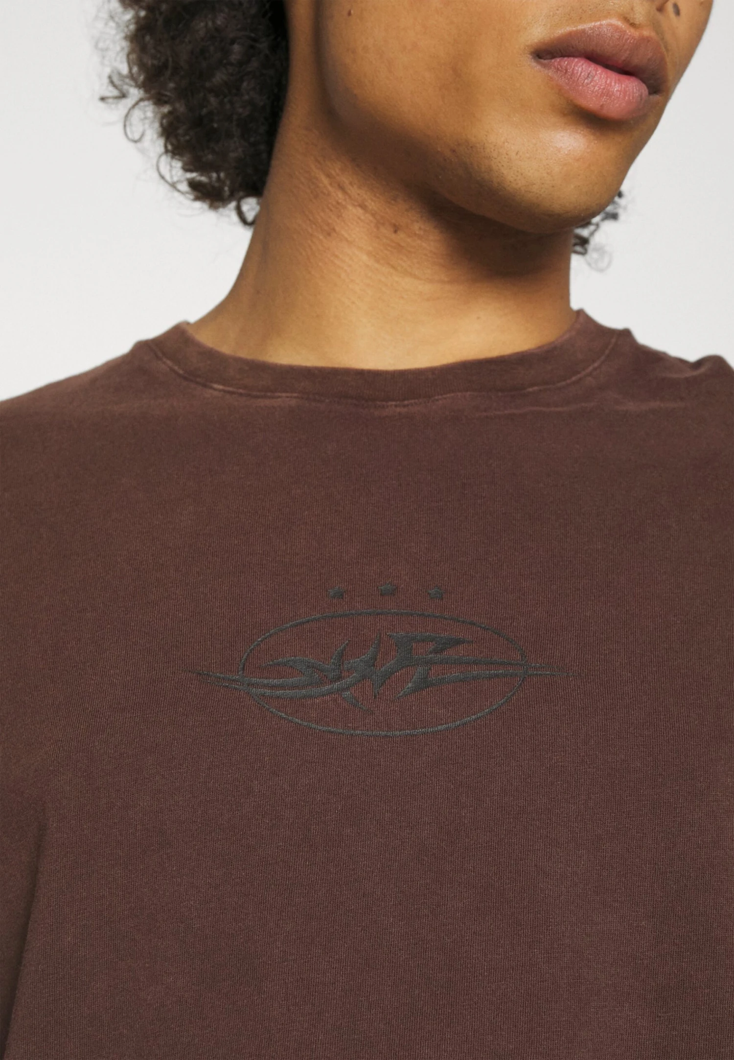 YOURTURN Unisex - T-Shirt Print - Dark Brown - Afbeelding 6