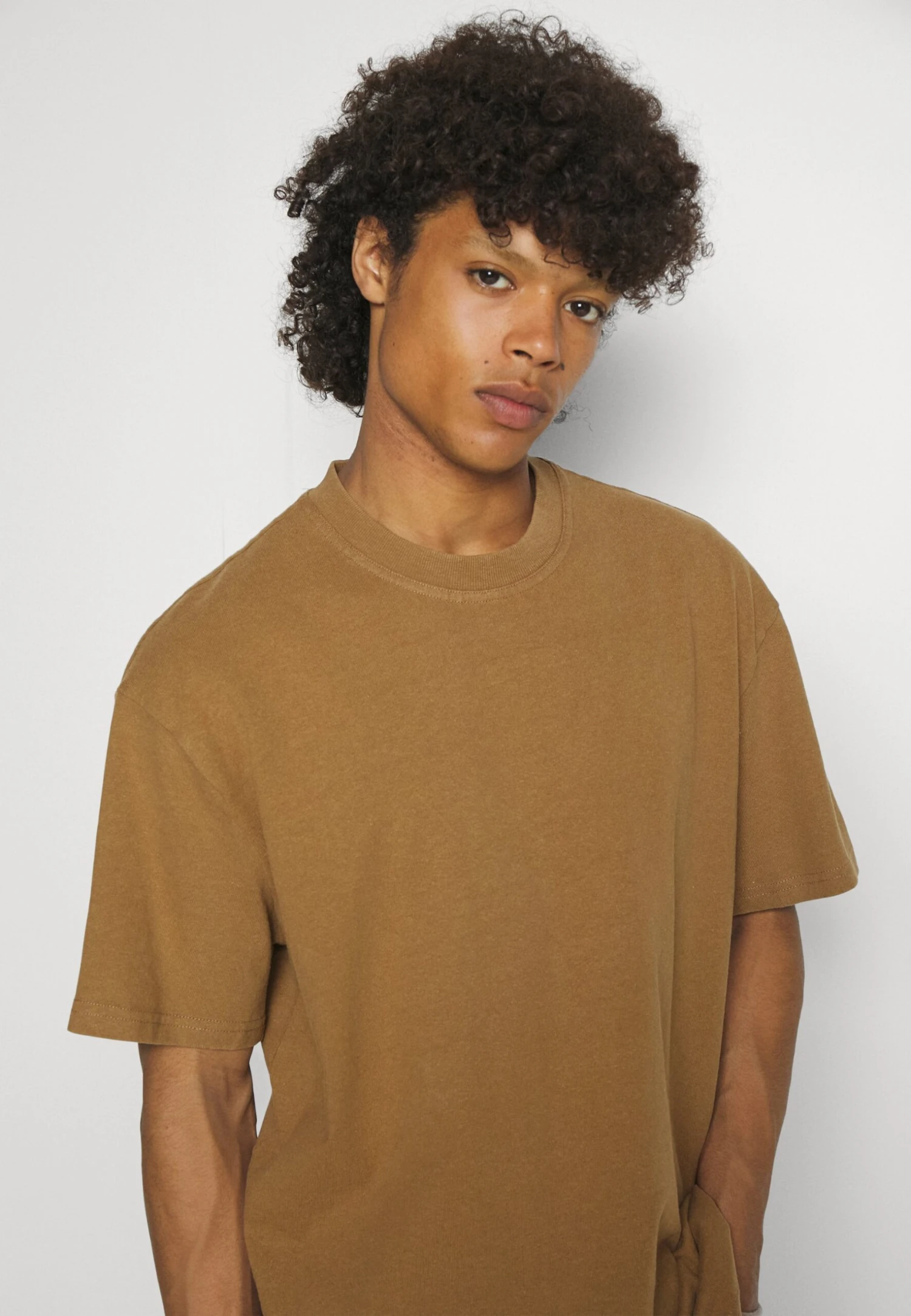YOURTURN Unisex - T-Shirt Basic - Beige - Afbeelding 5